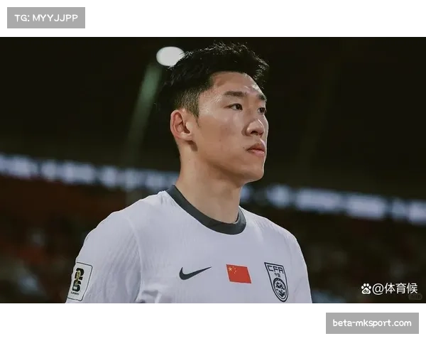 上海申花近三轮防线崩盘失九球，朱辰杰头球双响难掩颓势。